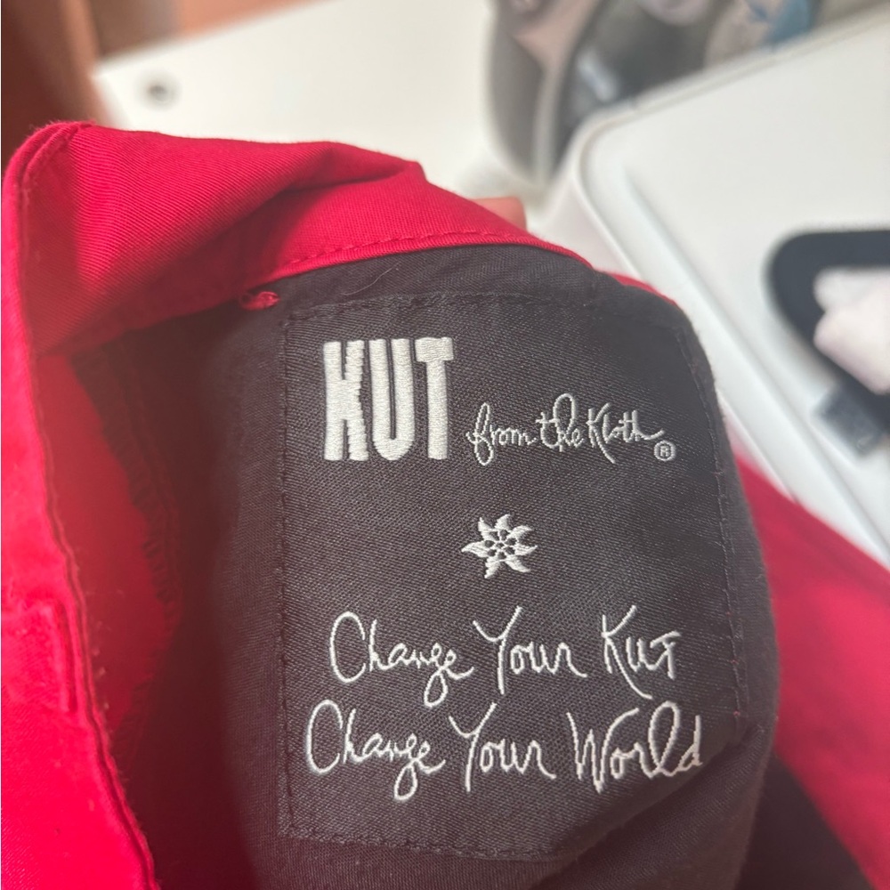 Kut from the Kloth Red Cropped Pants - Picture 9 of 9